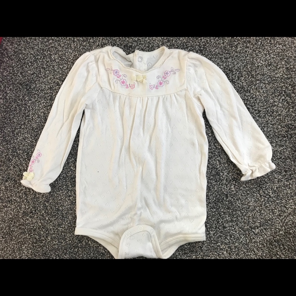 5/$20 Long Sleeve Onesie